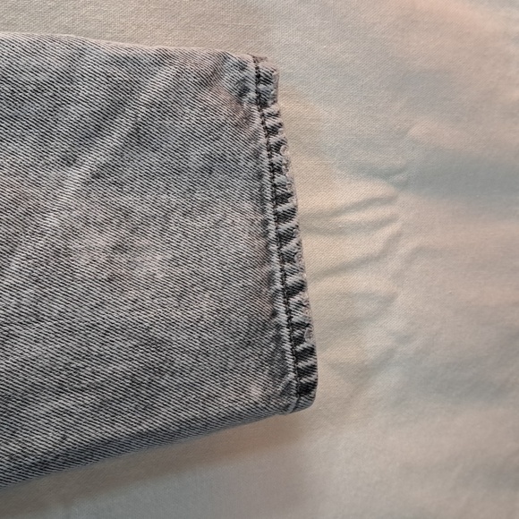 American Eagle DISTRESSED Jean - Picture 6 of 8